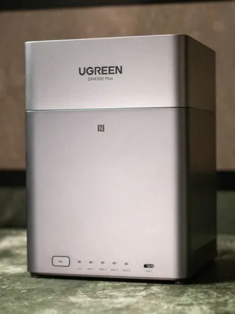 UGREEN NASync DH4300 Plus