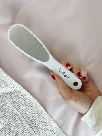 Footlogix Double-Sided Stainless Steel Foot File