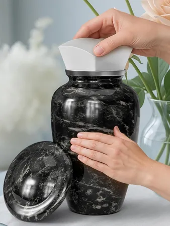 Hearthy Home Large Handcrafted Urn