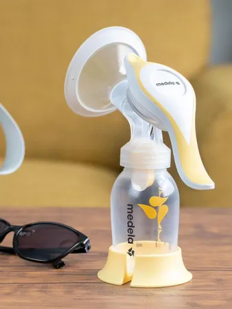 Medela Harmony Manual Breast Pump