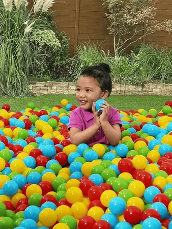 Bestway Plastic Play Balls