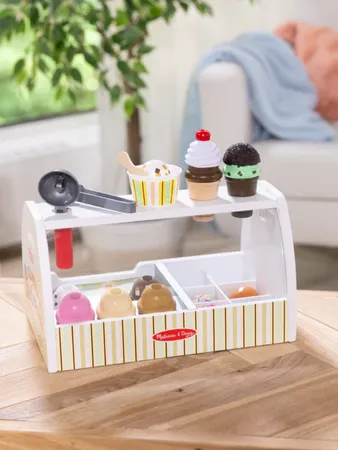 Melissa & Doug Wooden Scoop & Serve Ice Cream Counter