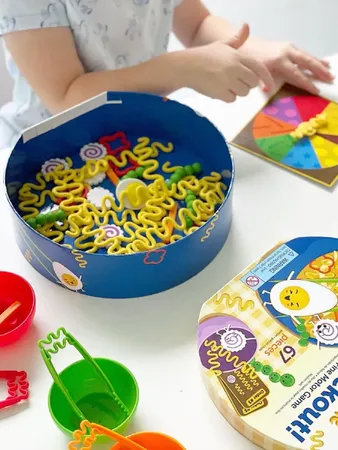 Learning Resources Noodle Knockout! Fine Motor Game