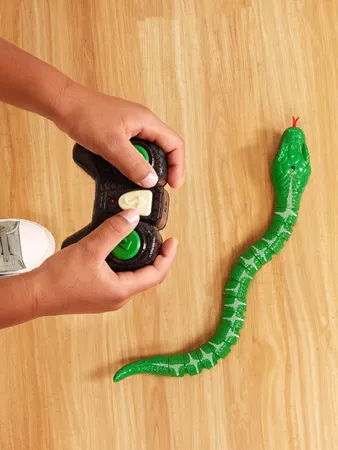 Terra by Battat Remote Control Emerald Tree Boa Snake