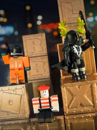 Roblox Action Collection - Series 8 Mystery Figure 6-Pack