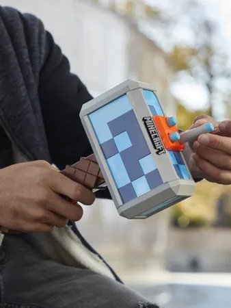 NERF Minecraft Stormlander Dart Blaster