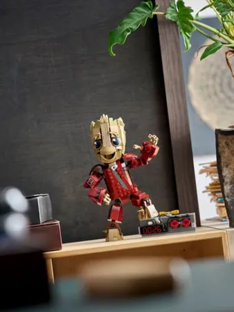LEGO Ravager Jumpsuit Groot