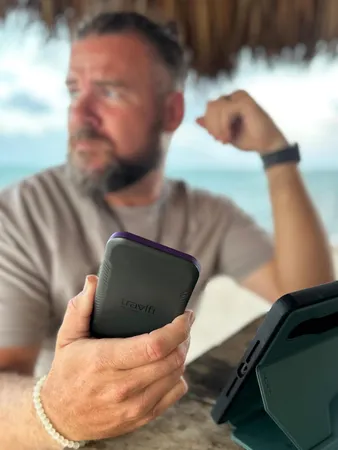 TravlFi JourneyGo Mobile Wi-Fi Hotspot